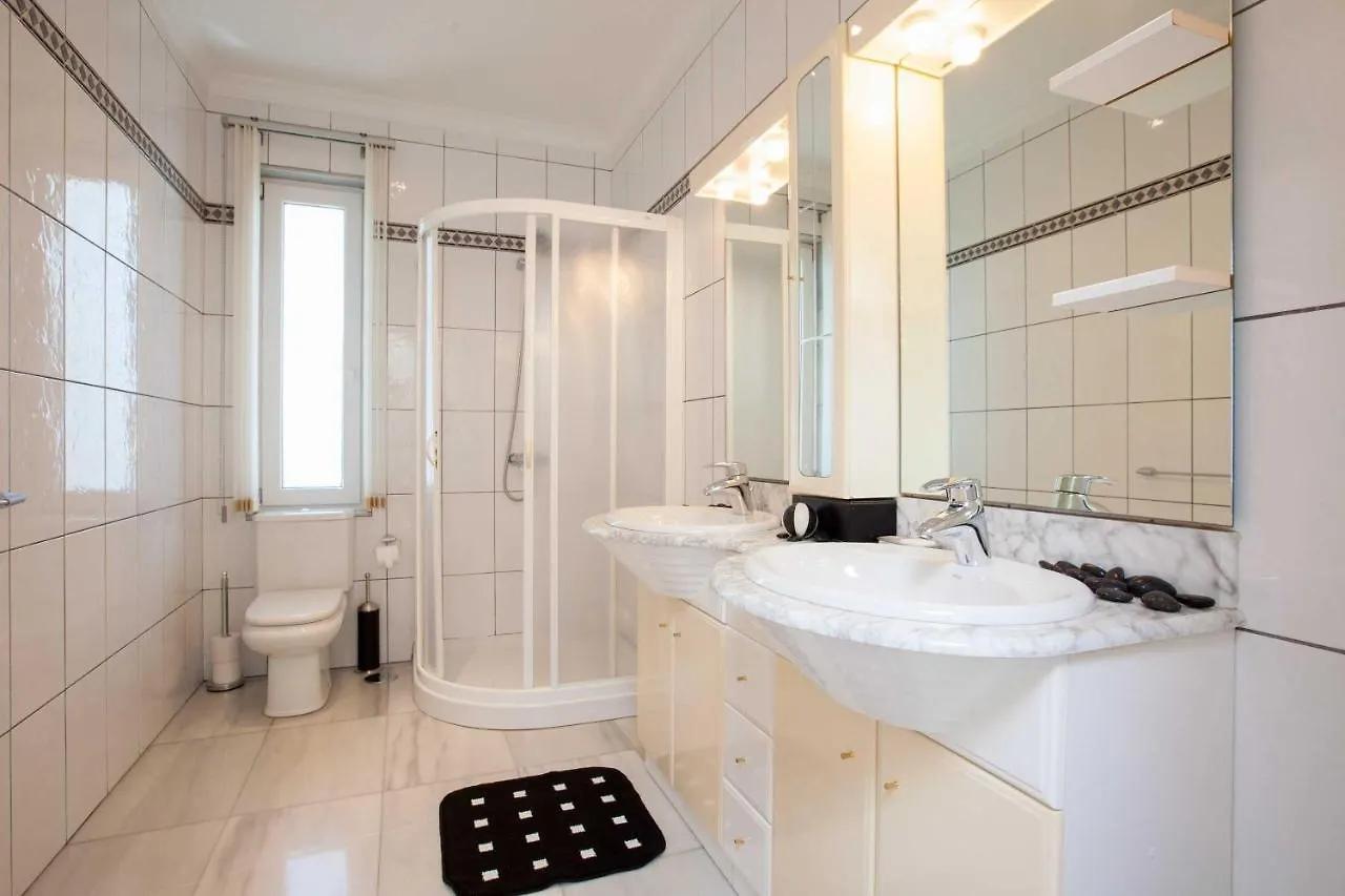 Bright And Spacious Puerto Calero Villa 3 Bedrooms Villa Viejo Dos Private Pool Wonderful Scenic Views Lanzarote يايثا