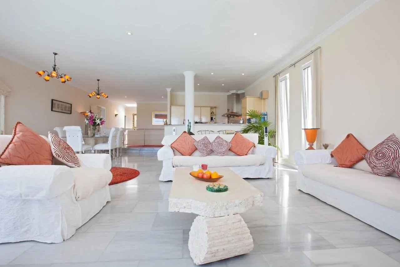 Bright And Spacious Puerto Calero Villa 3 Bedrooms Villa Viejo Dos Private Pool Wonderful Scenic Views Lanzarote Yaiza  0*, Yaiza (Lanzarote)